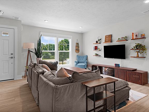 4th image of 6648 S Square Ln #50