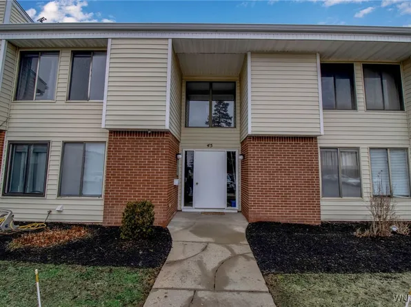 45 Bee Hunter Ct Unit D, East Amherst, NY 14051