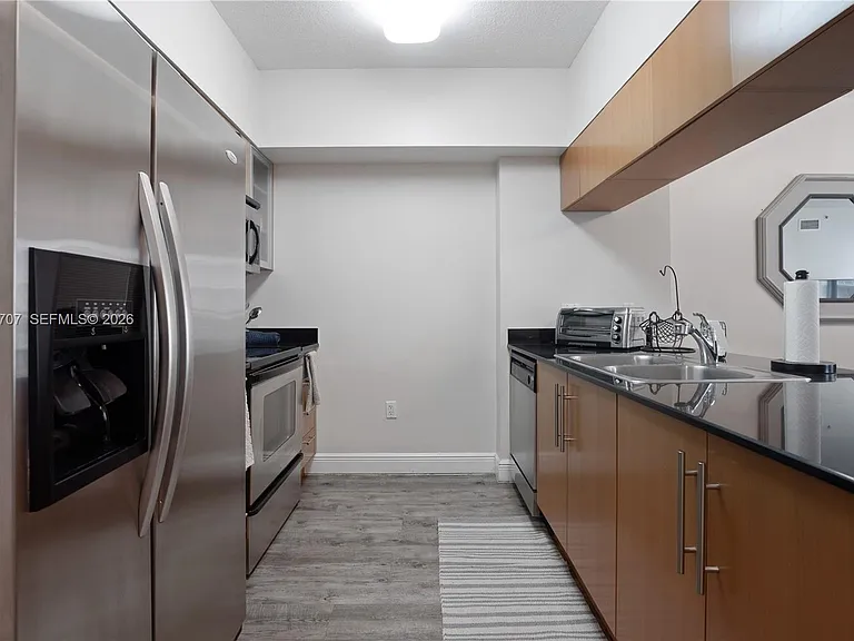 1750 N Bayshore Dr #1405 — Photo 7