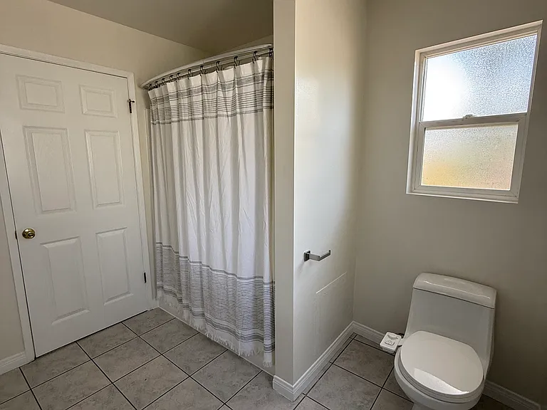 2446 S Centinela Ave — Photo 42