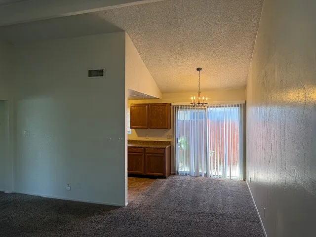 9211 N Dalewood St — Photo 5
