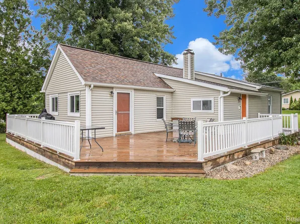 3211 S Old Us Highway 23, Brighton, MI 48114