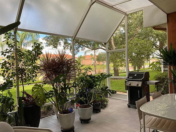 2nd image of 6717 Vista Del Lago Ave