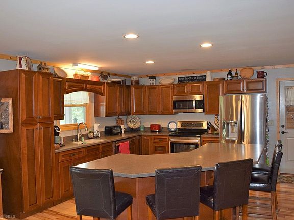 4th image of 323 Hope Rd SE
