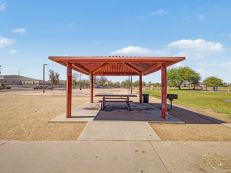 2937 E Beck Ln #2 — Photo 30