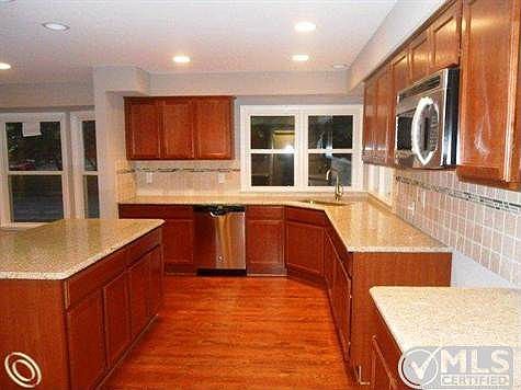 HARVARD KITCHEN 1.JPG