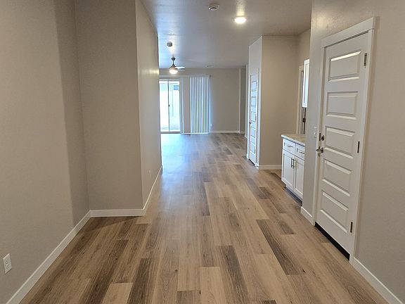 4th image of 26224 W Pioneer St
