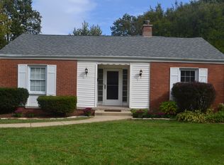 207 Grant Ave, Clarendon Hills, IL 60514