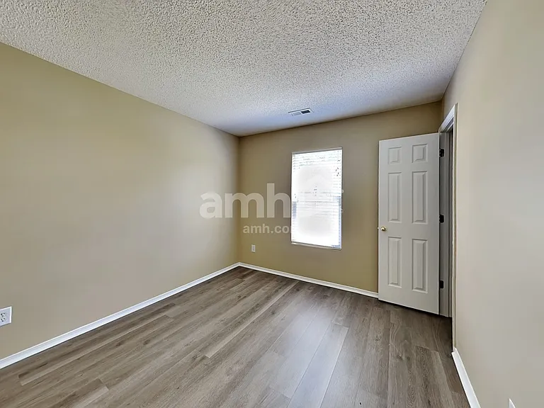 3004 Van Dorn Rd — Photo 17