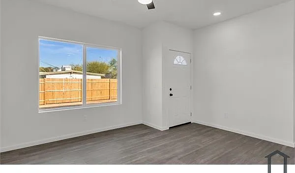 220 4th Ave E #2 — Photo 5