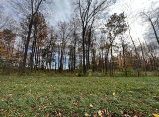 40 Whitefield Blvd, Norwalk, OH 44857