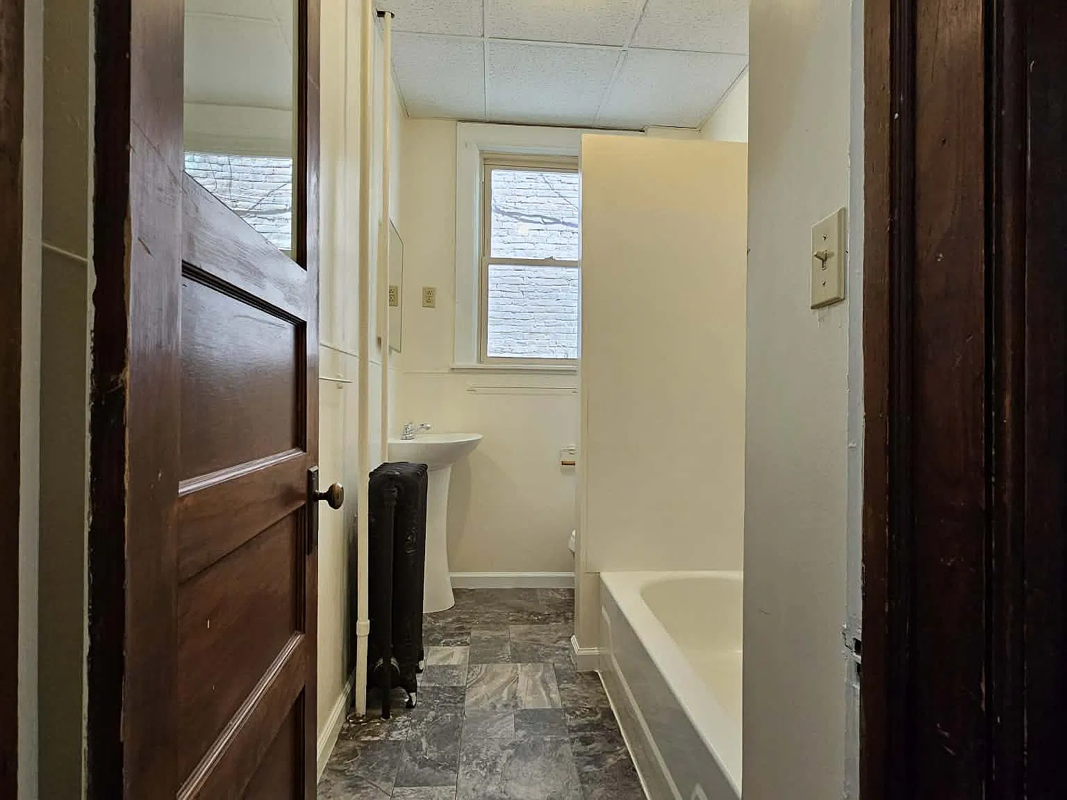 2 bed, 1.5 bath, 860 sqft, $1,150 — Photo 4