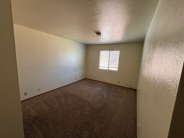 42762 Peregrine Ave — Photo 11