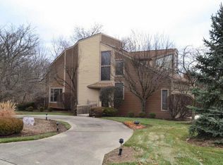 5800 Sawgrass Dr, West Chester, OH 45069