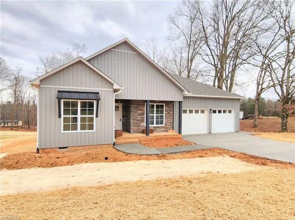 4250 Reid Rd, Tobaccoville, NC 27050