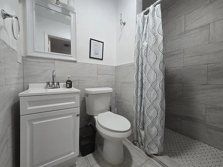 4038 Woodfox St — Photo 18
