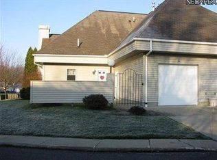 99 Christy Dr, Cuyahoga Falls, OH