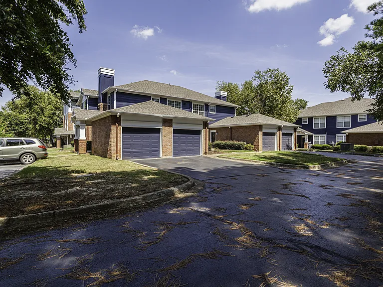 Park Place at Shelby Farms — Photo 27