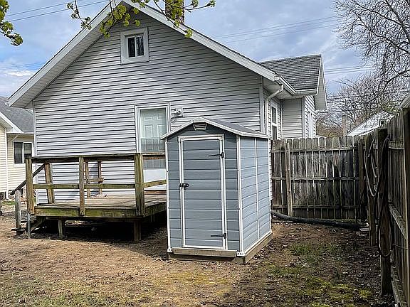 5th image of 347 Filley St