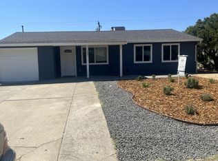 1932 Bowling Green Dr, Sacramento, CA 95815