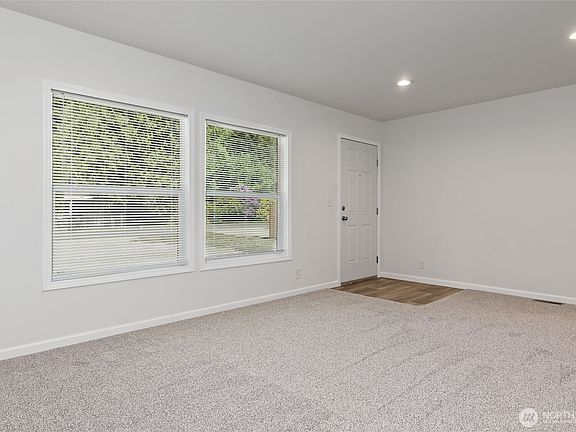 5th image of 17101 Snowbell Court SE