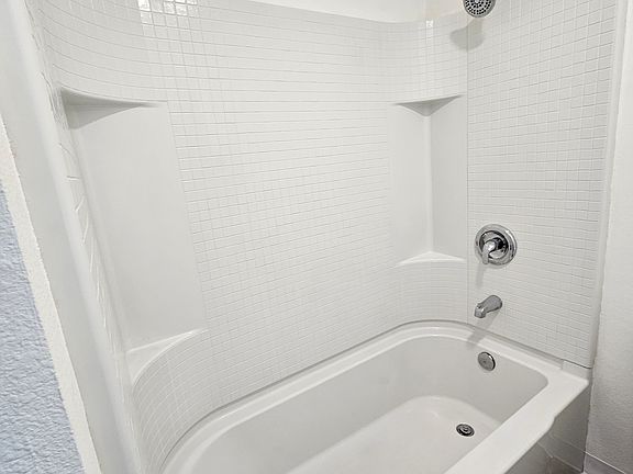 5th image of 32304 4th Pl S APT R7