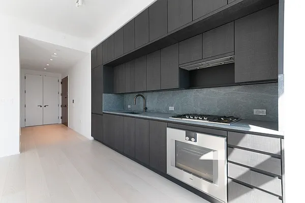 Rented by Nooklyn NYC LLC | media 6