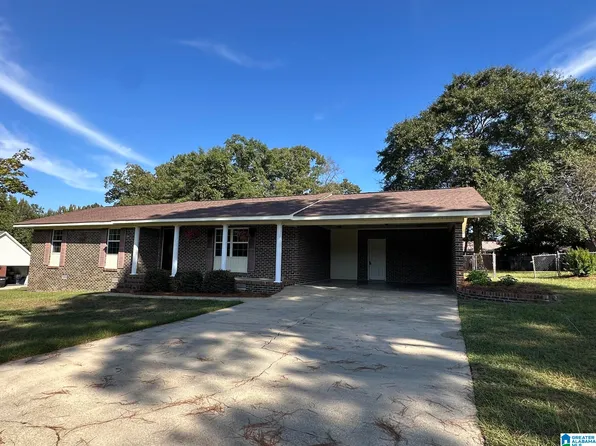 104 Crestview Dr, Clanton, AL 35045