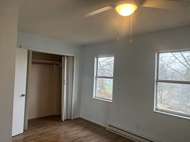 312 Hubbard St — Photo 9