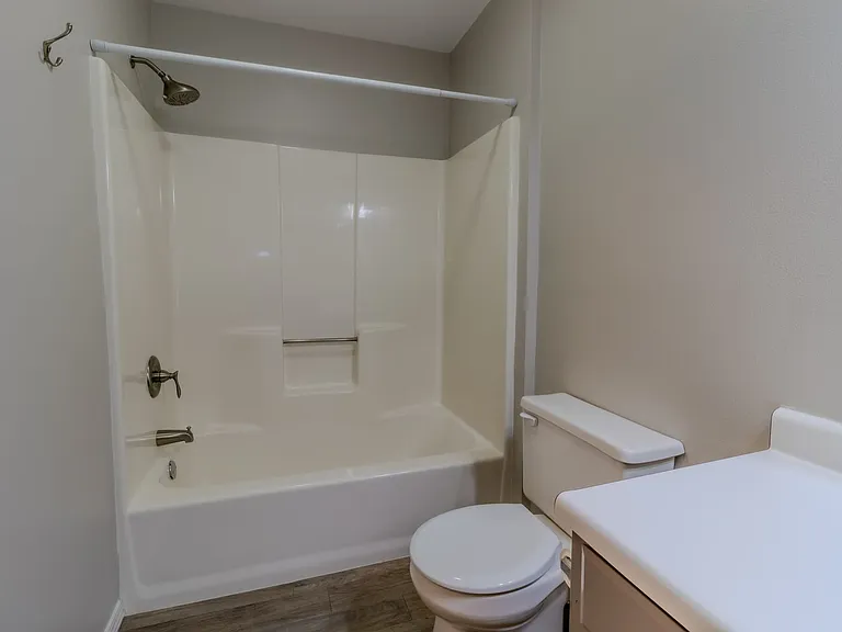 601 Riverine Dr #302 — Photo 18