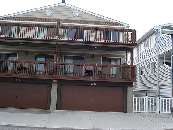 3rd image of 134 W Pine Ave #A-134a