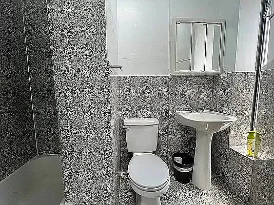 Rented by Compass | media 7