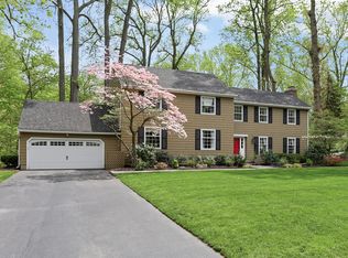 10 Heron Rd, Middletown, NJ 07748