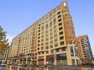 400 Massachusetts Ave NW APT 608, Washington, DC 20001