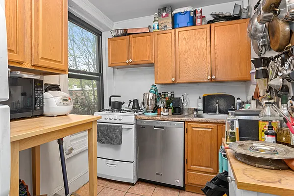 Rented by Douglas Elliman | media 9