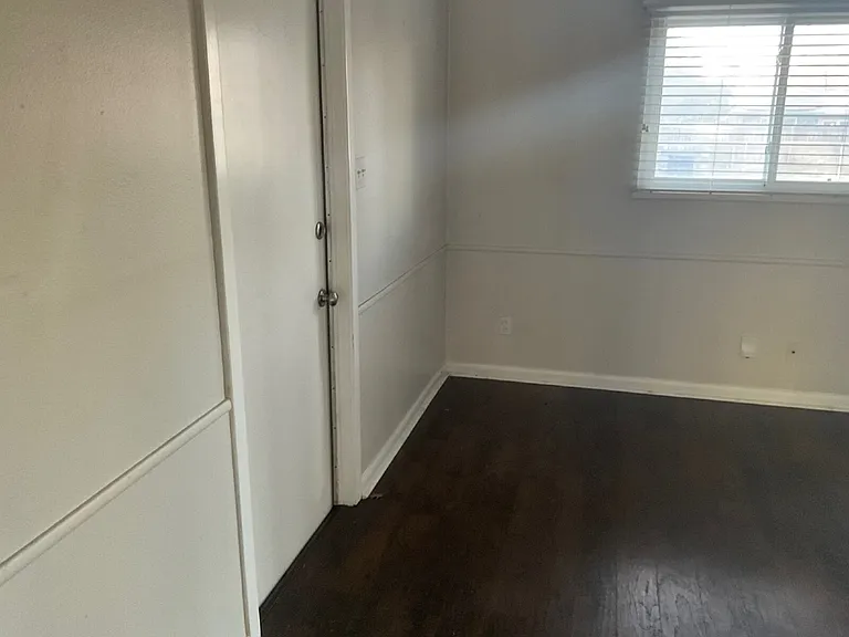 515 Cave Ln — Photo 9