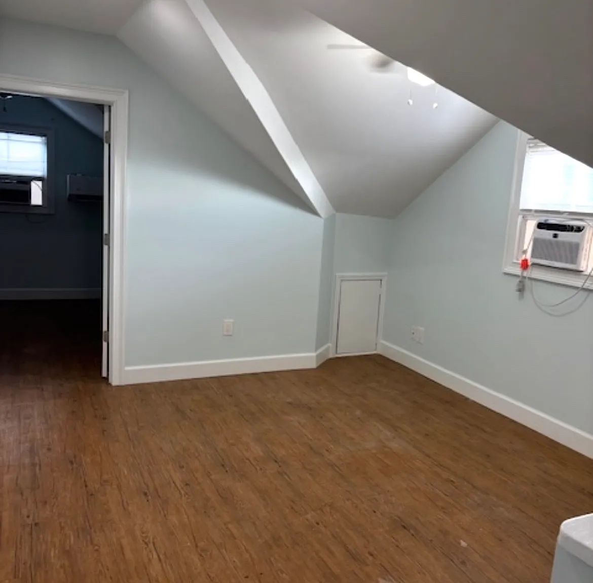 2 bed, 625 sqft, $3,100 — Photo 3