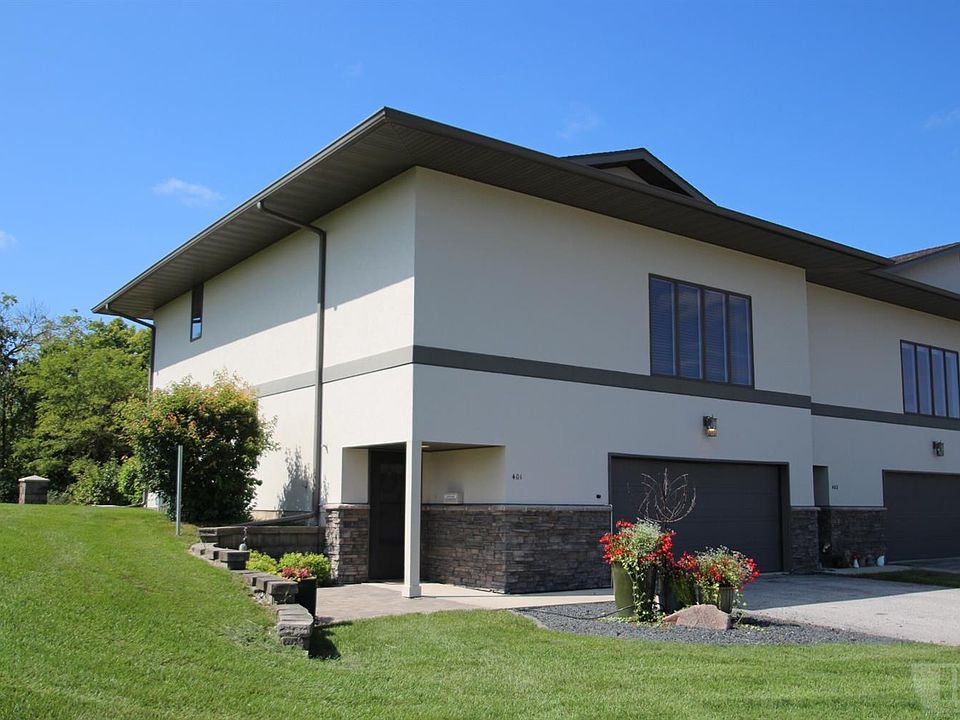 1st image of 401 River Bend Dr