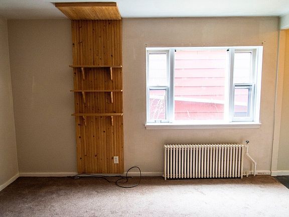 2nd image of 509 E 7th St APT F