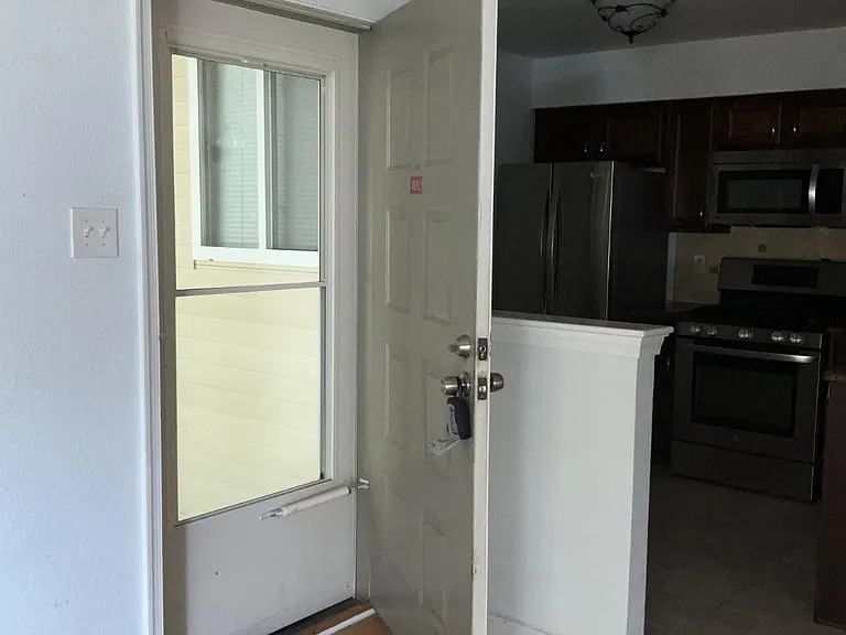 1092 Tristram Cir — Photo 8
