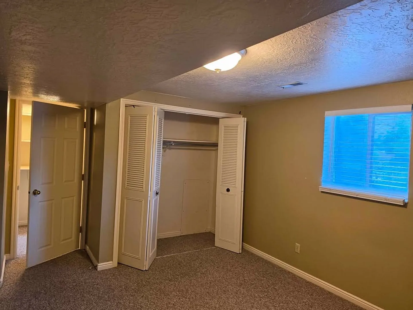 1B/1B Pet Friendly Apartment South of BYU — Photo 1