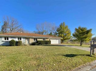 624 Stambaugh Rd, Green Bay, WI 54301