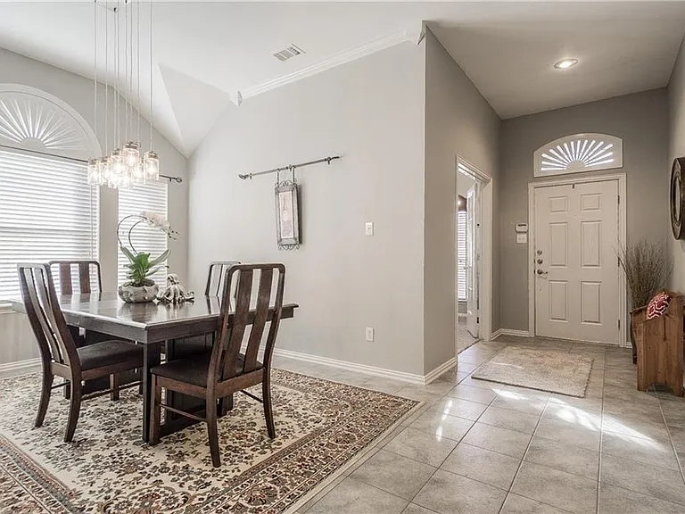 1426 Forest Oaks Ct — Photo 17