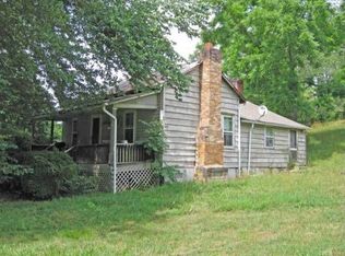 55 Roper Rd, Franklin, NC 28734