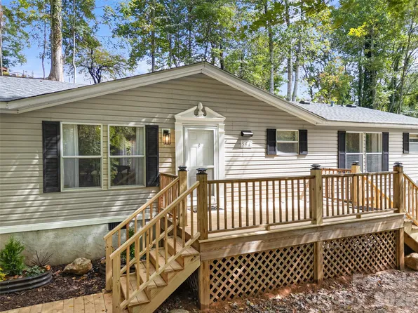 25 Overbrook Dr, Saluda, NC 28773