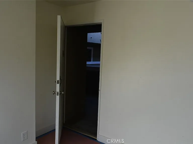 6400 Pacific Ave #311 — Photo 46