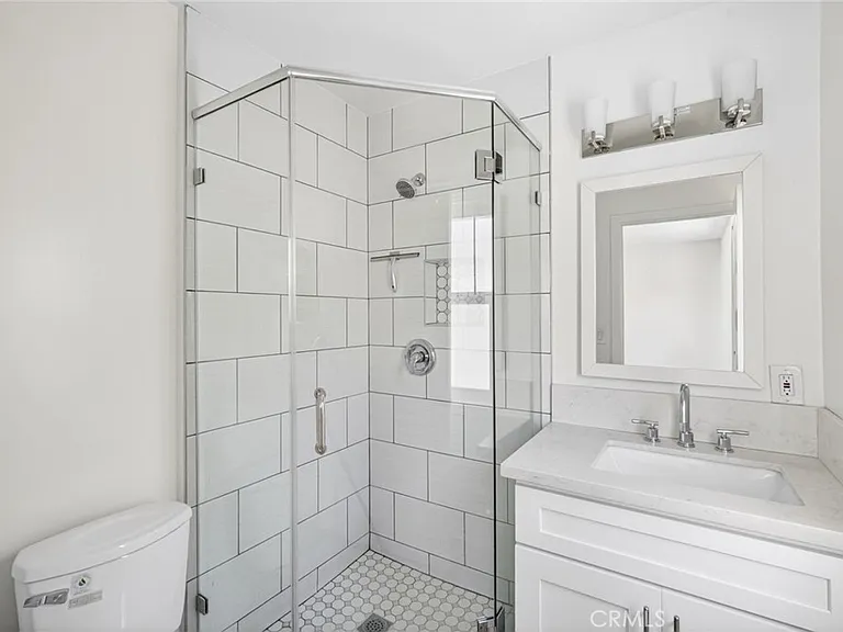 222 Arch St #3 — Photo 35