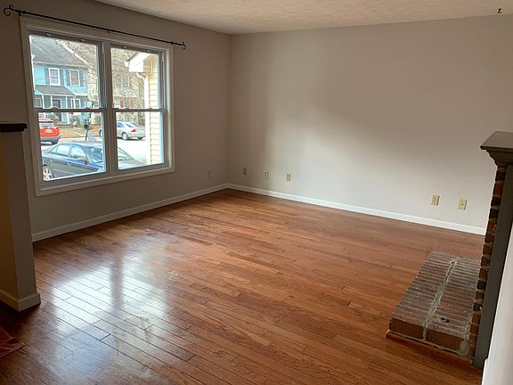Big windows with lots of light throughout home.