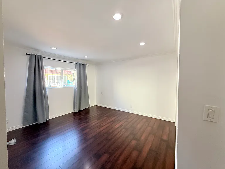 5651 Windsor Way #105 — Photo 1