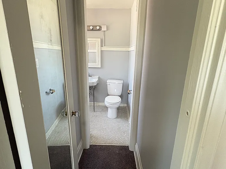 520 S 31st St #6 — Photo 8